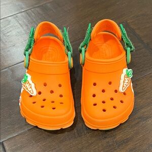 CROCS  Carrots kids size 9